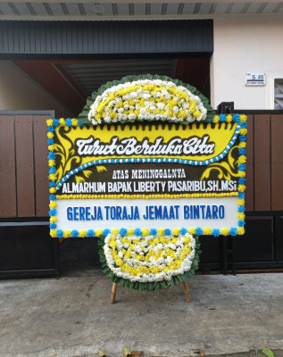Papan Bunga Duka di Bukit Tusam